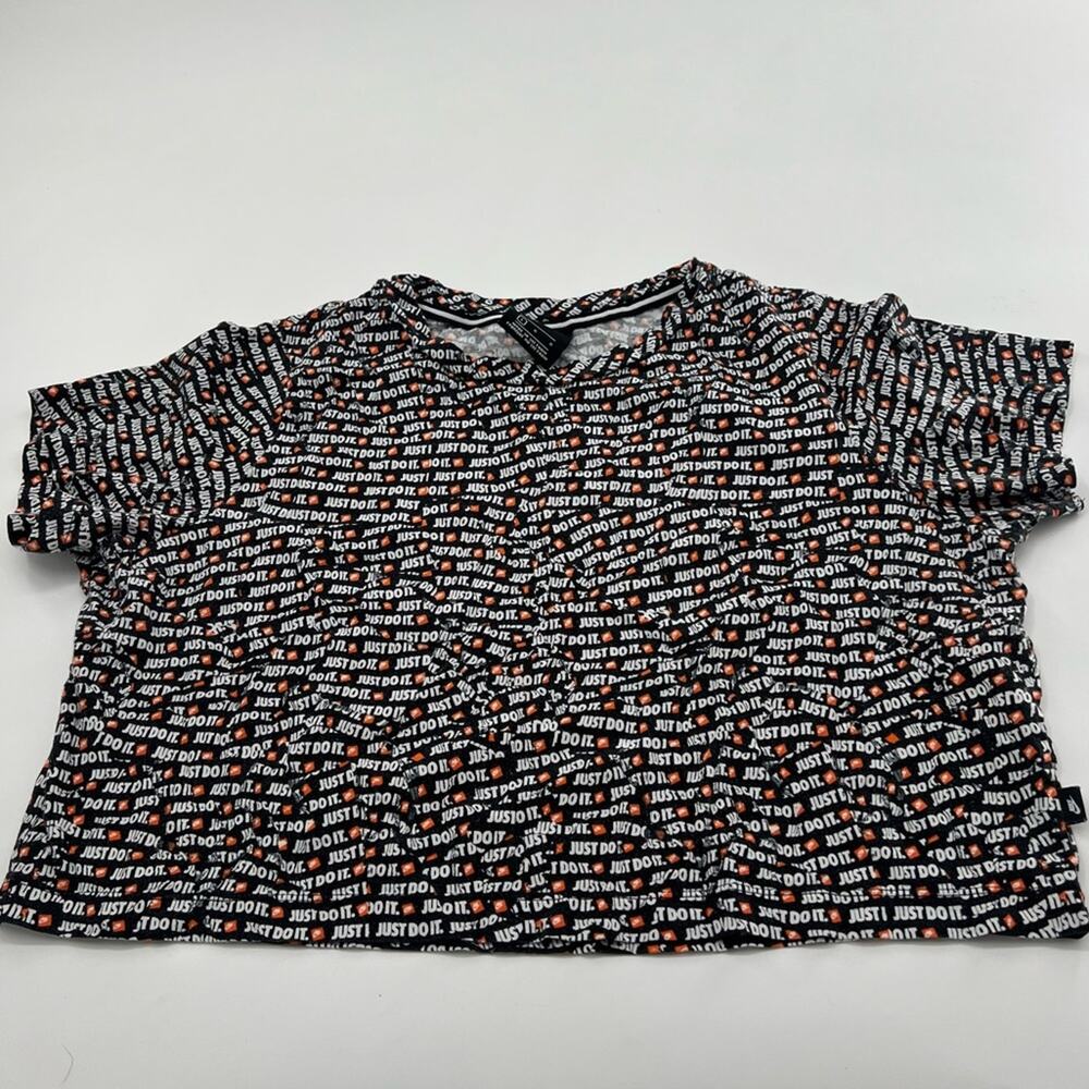 Nike Black Crop Top T Shirt Shirt Sleeve Just Do It All Over Print